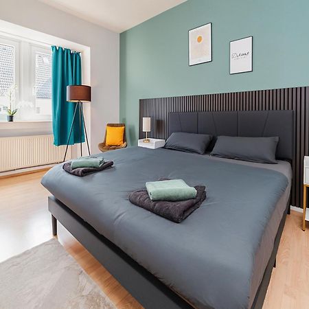 Smart Home - Essen - Perfect For 5 Guests! Central - Balcony - Netflix - Free Parking Zone Kültér fotó